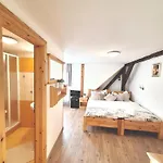 V Suchu 3* Czeski Krumlow