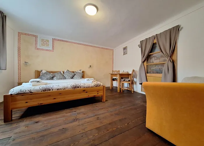 V Suchu Гостевой дом 3*